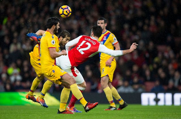 'Tendangan Kalajengking' Giroud Bawa Arsenal Pukul Palace 2-0